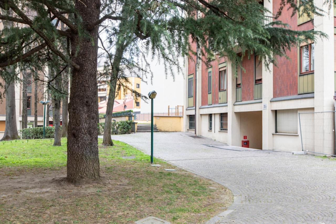 Daplace - Portaluppi Apartment Milánó Kültér fotó